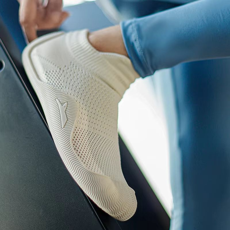 Gallon Shark Barefoot Shoes – Lightweight Beach, Yoga & Fitness Minimalist Shoes